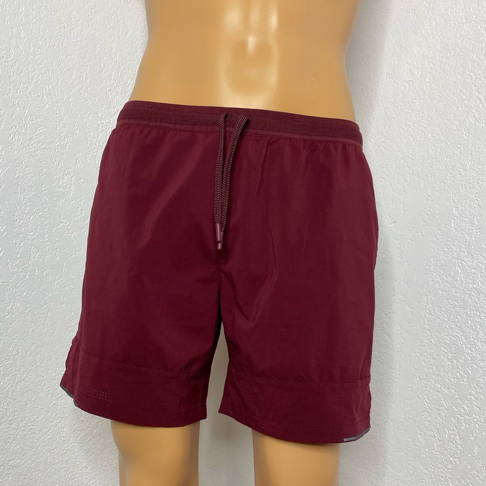 Myles Make Moves Running Shorts Men’s Size L Burgundy Lined 6” Inseam EUC